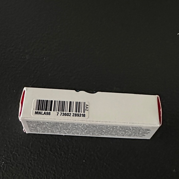 MAC Cosmetics Archie's Girls ‘Betty Bright’ coral lipstick. Limited Edition - Picture 7 of 7